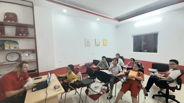 Lớp học Tiếng Anh Giao Tiếp cho Trẻ Em - Sydney Academy Bạch Mai.