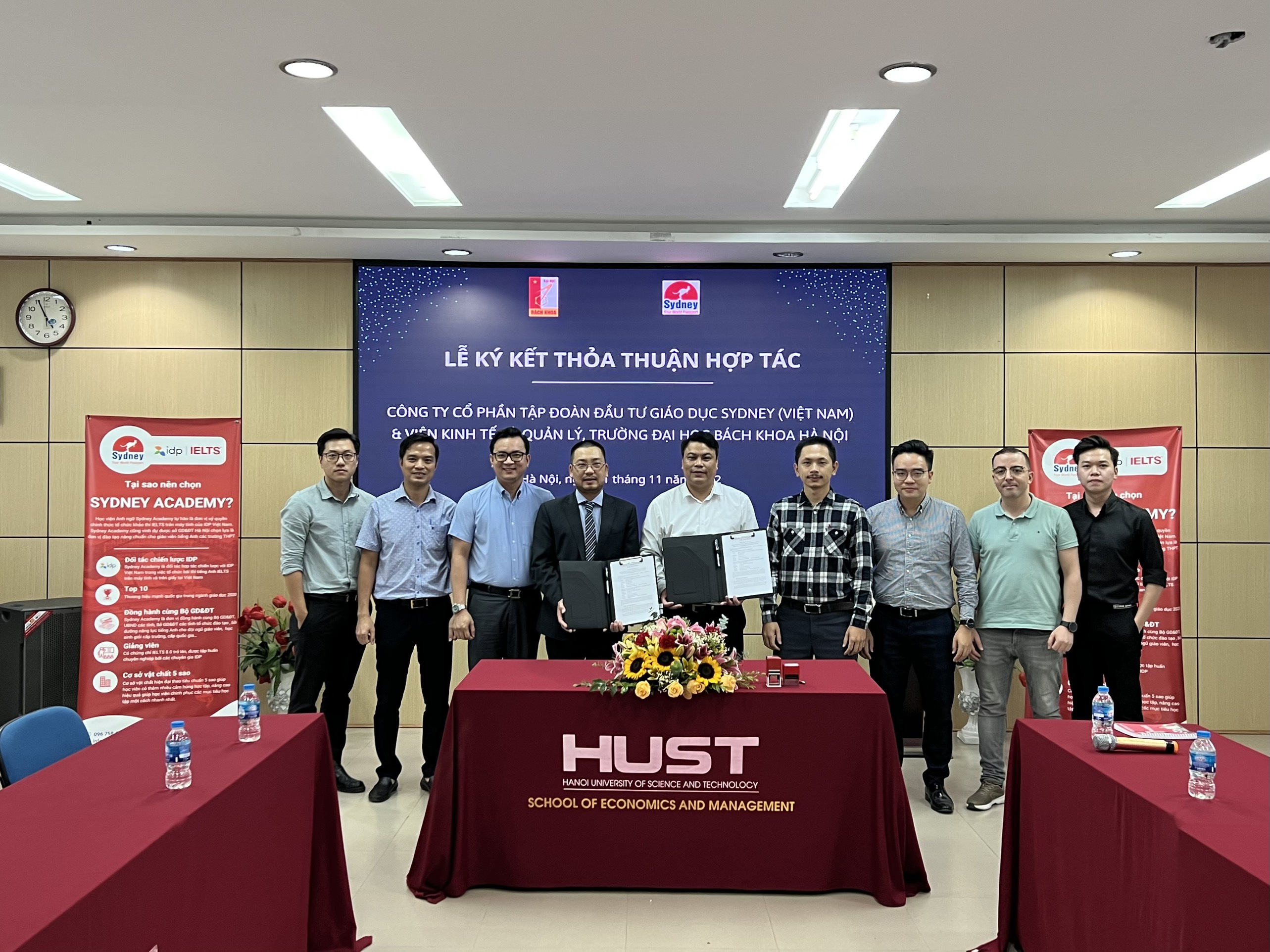 kí kết hợp tác 7.11- 1