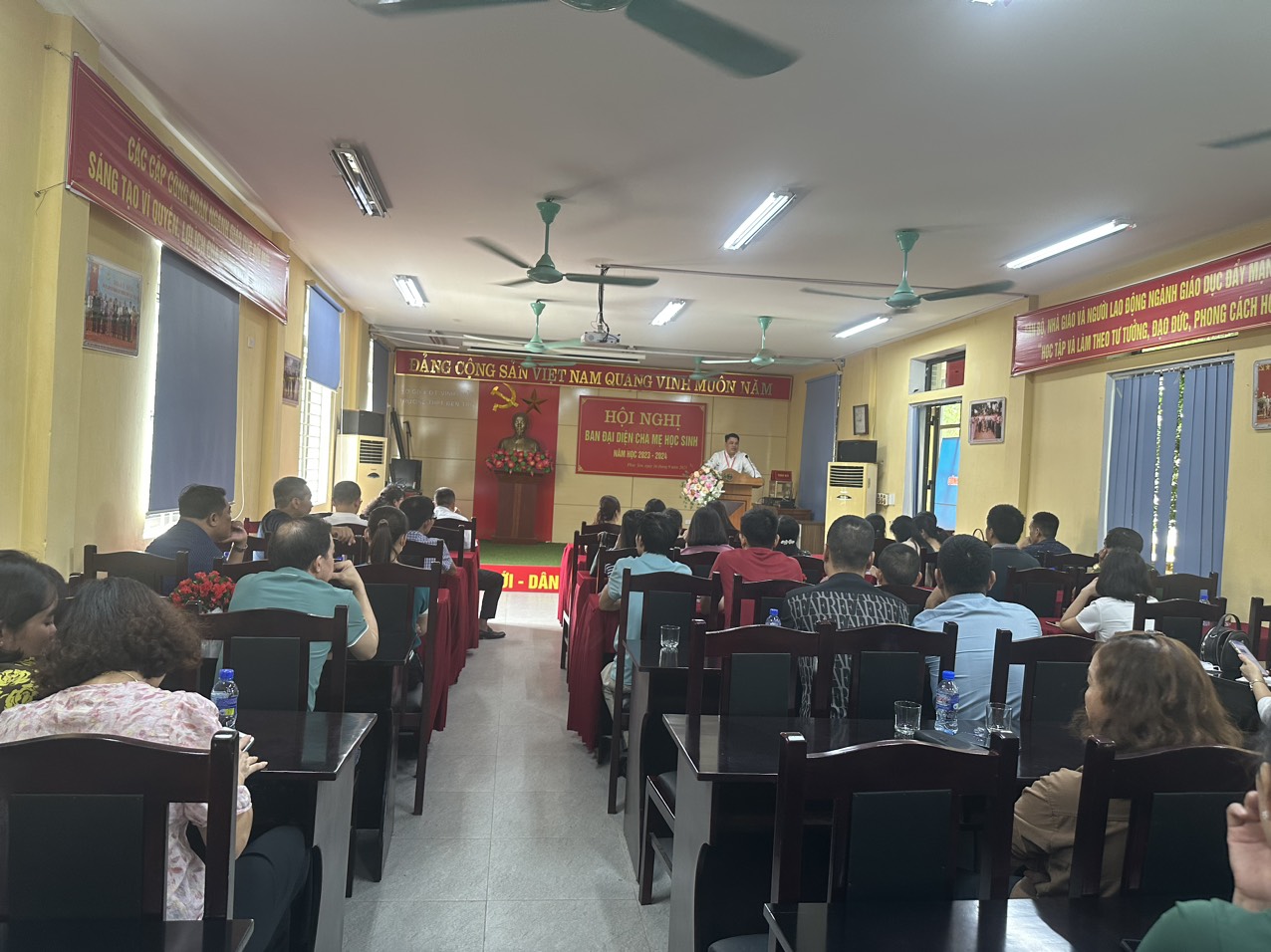 z4700386721279_bce588868f4d57b8691cbaa4e20230dd